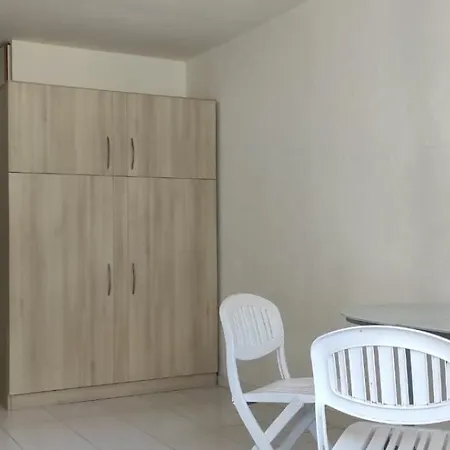 Studio Du Ponant Apartment *